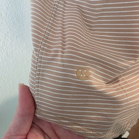 Lululemon Striped Love Tank- Pleated Sz 8 - Picture 5 of 5